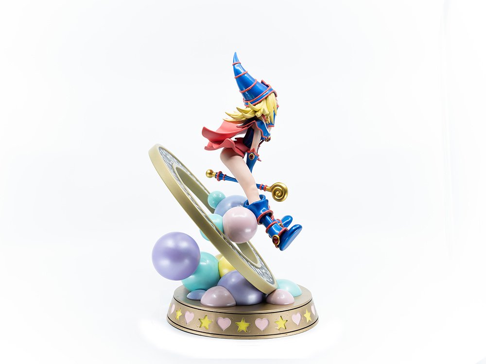 Yu-Gi-Oh! Dark Magician Girl Standard Vibrant Edition Statue