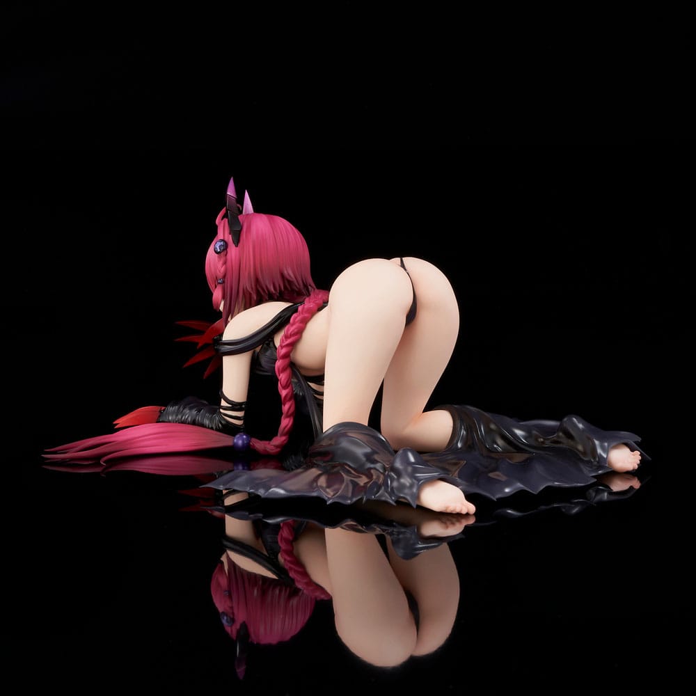 To Love-Ru Darkness PVC 1/6 Mea Kurosaki Darkness Ver. 15 cm фигурка